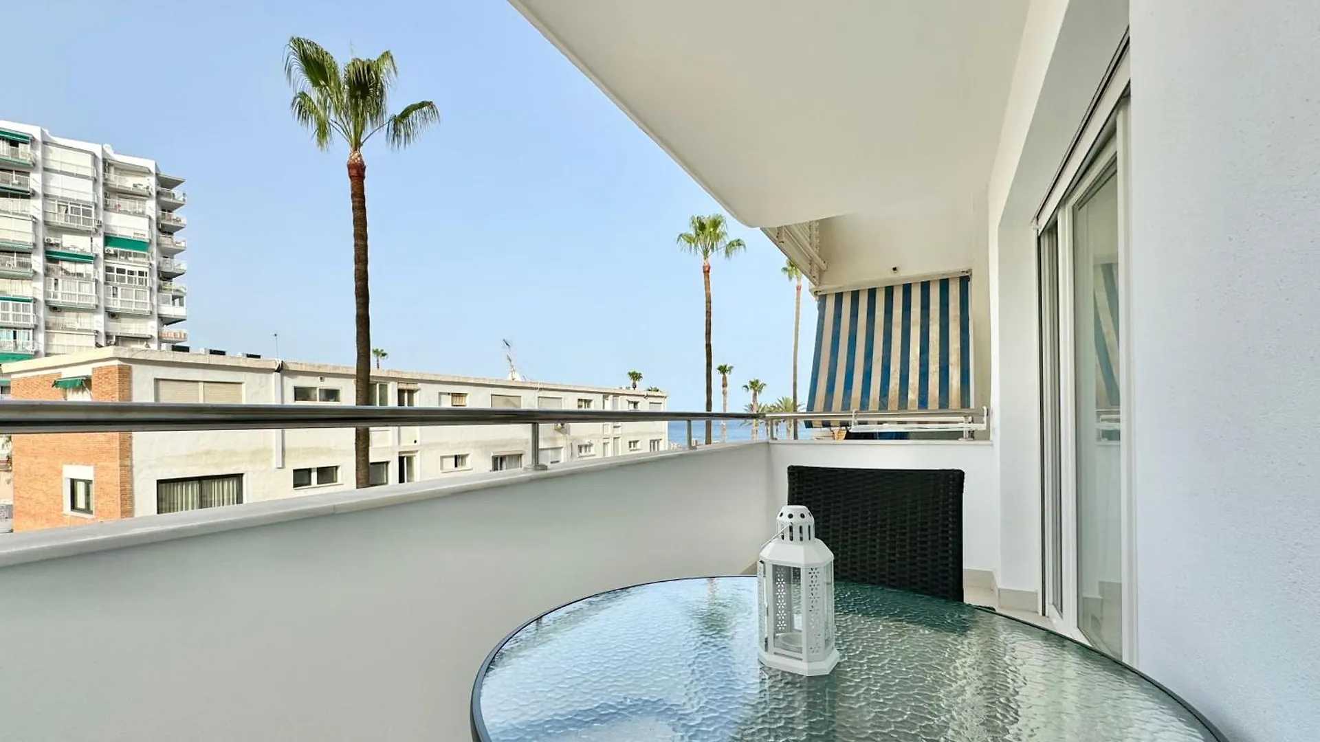 Apartment Apartamento En 1ª Linea De Playa, Piscina Y Parking Benalmadena