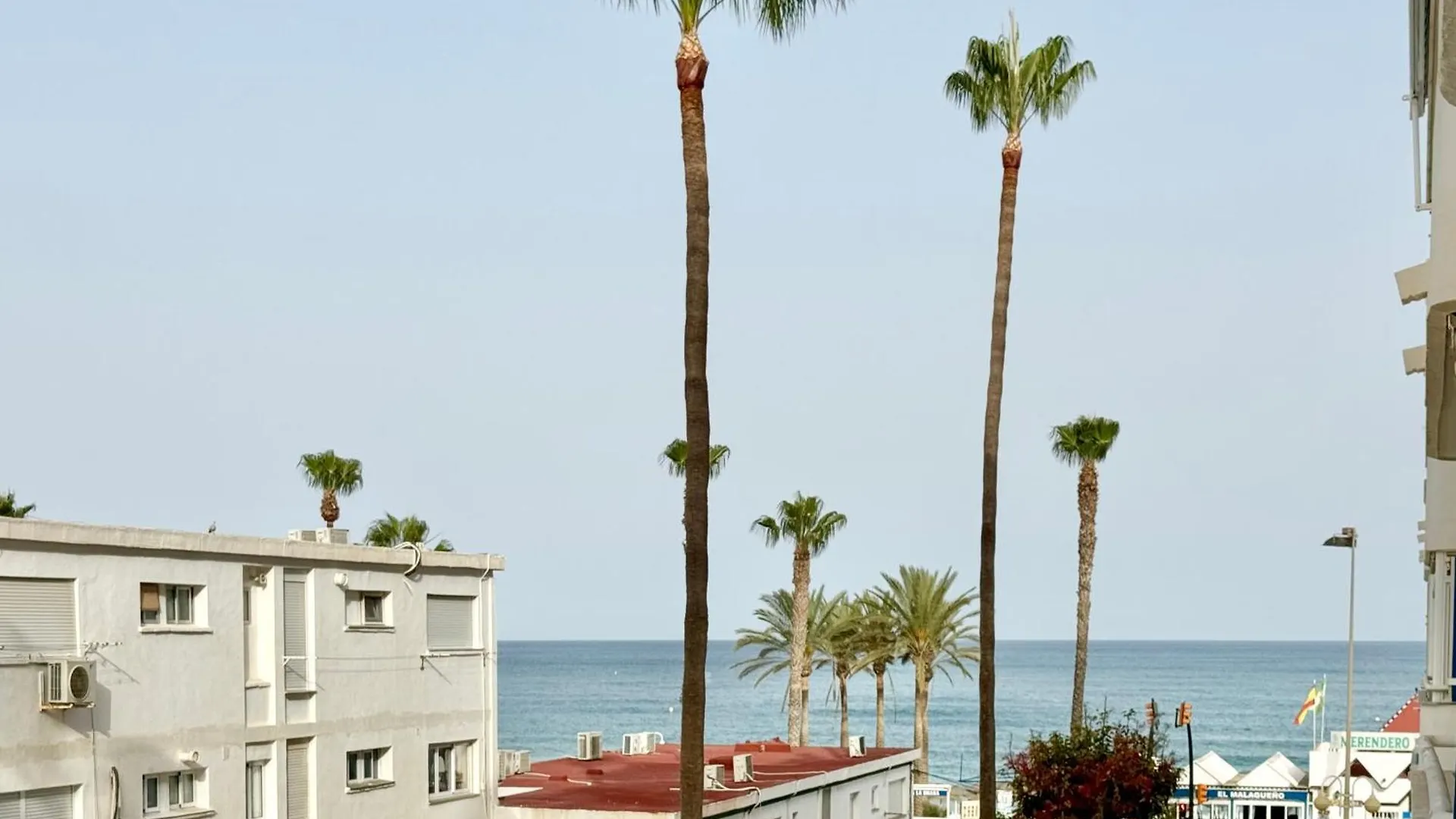 Apartamento En 1ª Linea De Playa, Piscina Y Parking Benalmadena Spain